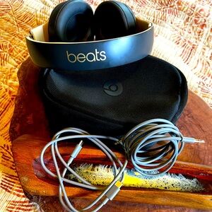 Beats Black/Gold Studio 3  Over-Ear Headphones